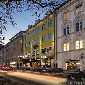 Basic Hotell